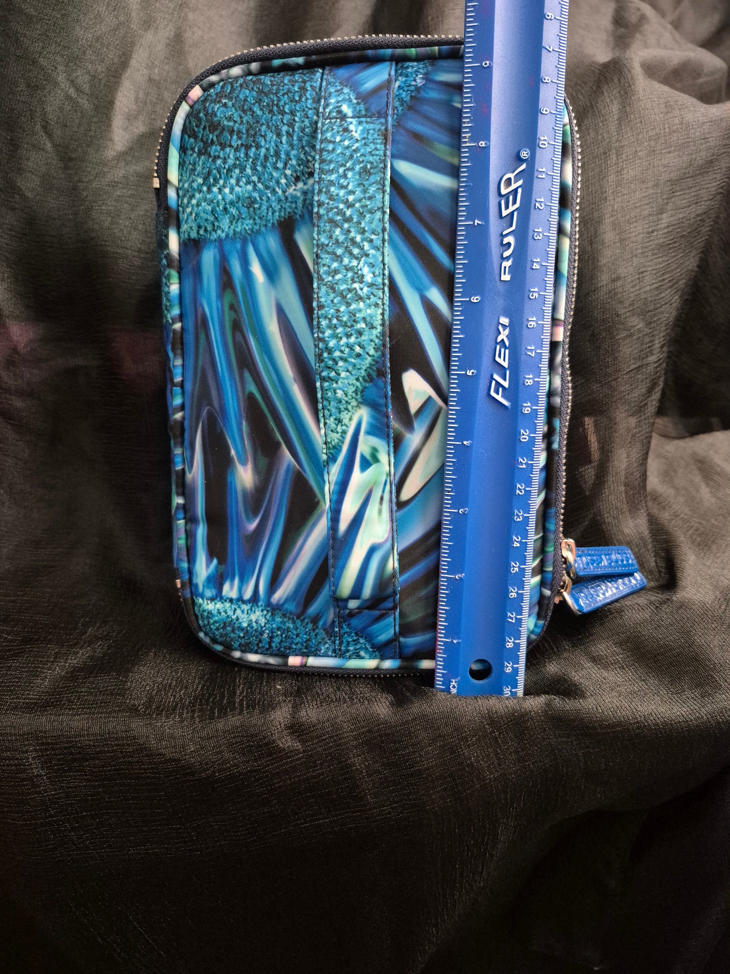 Sonia Kashuk cosmetic/travel case