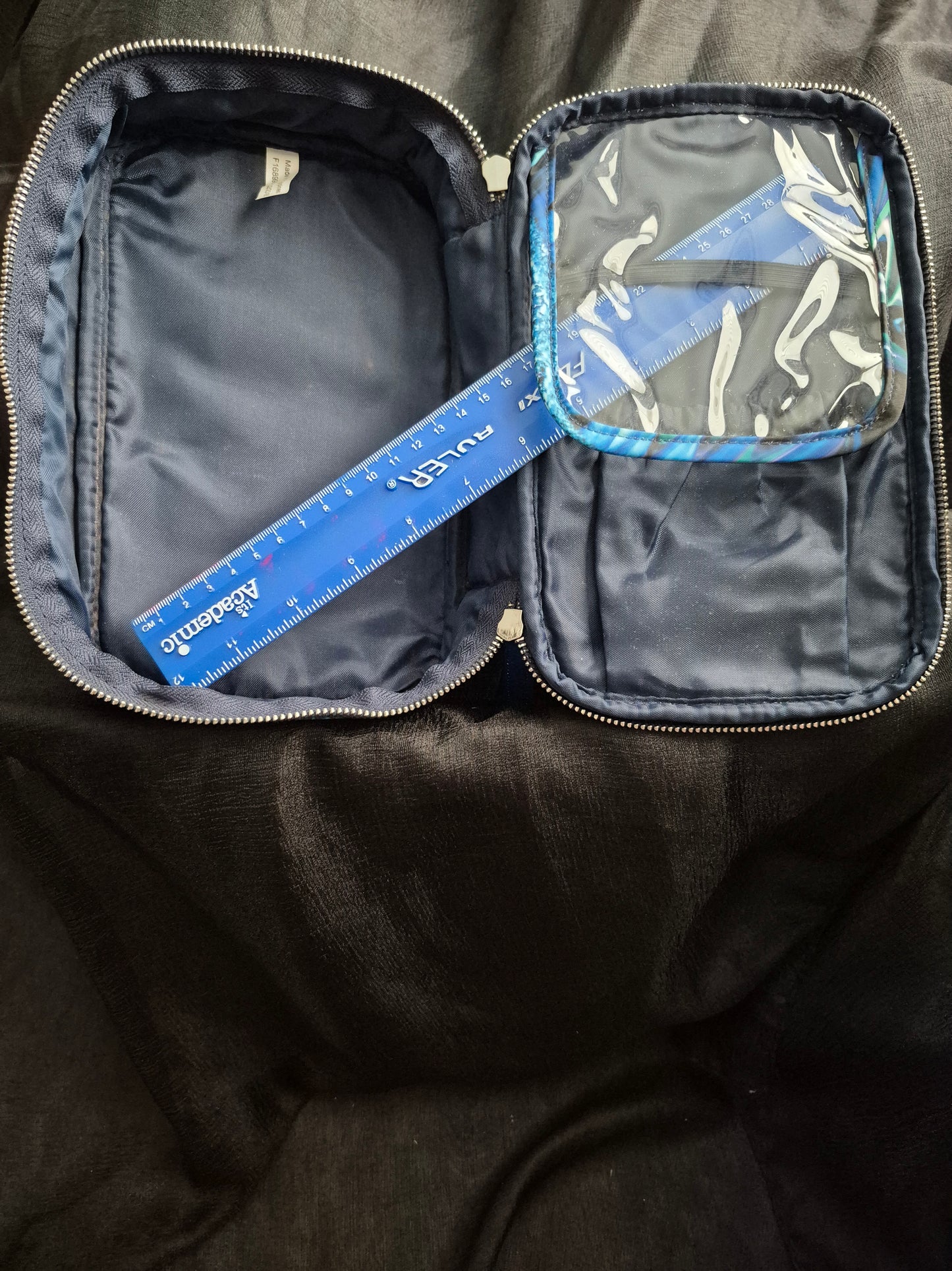 Sonia Kashuk cosmetic/travel case