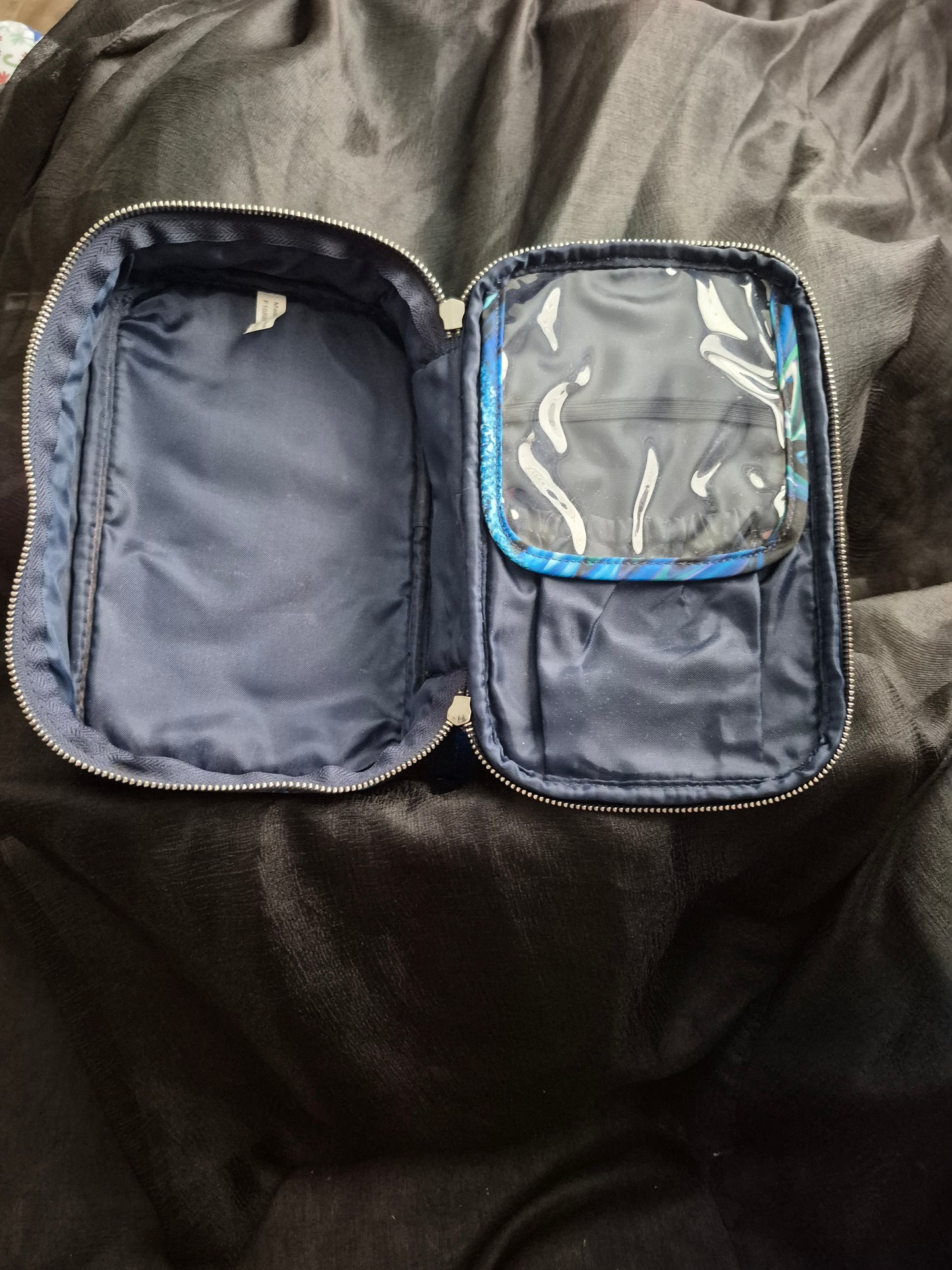 Sonia Kashuk cosmetic/travel case