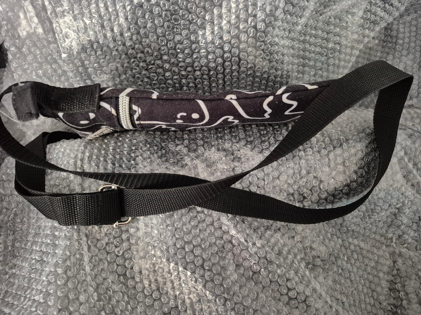 Loungefly Cute Ghost Passport Crossbody Bag